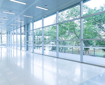 emergency glass repair in Southeast Calgary